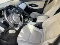 Usado Jaguar E-Pace S 150 CV (110 kW) 2018 Gris / plata SUV