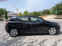 Usado Peugeot 308 Allure 115 CV (84 kW) 2015 Negro Berlina