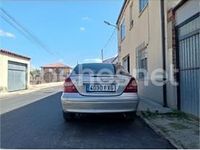 Usado Mercedes C220 Classic 143 HP (105 kW) 2002 Cinzento Sedan