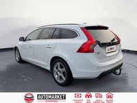 Begagnad Volvo V60 R-Design 163 HK (119 kW) 2012 Vit Kombi