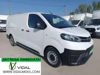 Usado Toyota Proace 140 CV (102 kW) 2022 Blanco Monovolumen
