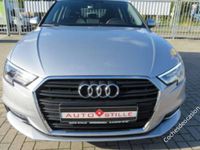 Usado Audi A3 Sportback Design 2018 Plata metalizado Utilitario