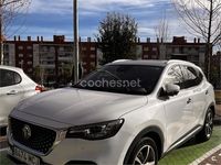 Używany MG EHS Luxury 258 KM (189 kW) 2022 Biały SUV