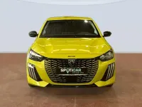 Usado Peugeot 208 Allure 100 CV (73 kW) 2024 Amarillo Utilitario