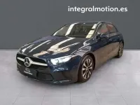 Usado Mercedes A180 109 CV (80 kW) 2021 Azul Utilitario