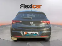 Usado Opel Astra Ultimate 145 CV (106 kW) 2021 Negro Berlina
