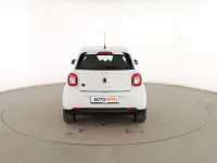 Usado Smart ForFour Electric Drive Passion 60 kW (82 CV) 2021 Blanco Berlina