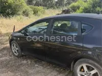 Usado Seat Leon Reference 105 CV (77 kW) 2006 Negro Utilitario