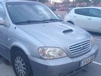 Usado Kia Carnival 102 CV (75 kW) 2003 Gris Monovolumen
