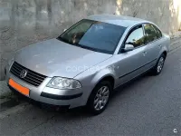 Usado VW Passat Trendline 130 CV (95 kW) 2003 Gris / plata Berlina