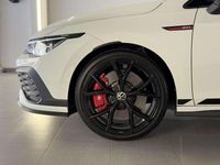 Usado VW Golf VIII GTI 300 CV (220 kW) 2022 Blanco Utilitario