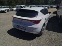 Usado Seat Leon Style 116 CV (85 kW) 2022 Blanco Utilitario