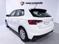 Usado Skoda Fabia Active 95 CV (69 kW) 2022 Blanco Utilitario