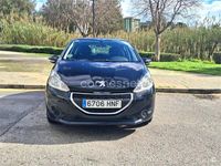 Usado Peugeot 208 Access 68 CV (50 kW) 2013 Negro Utilitario