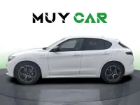 Usado Alfa Romeo Stelvio Veloce 210 CV (154 kW) 2022 Blanco SUV