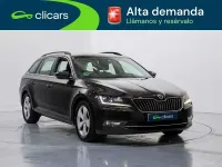 Usado Skoda Superb Ambition 150 CV (110 kW) 2016 Marrón Familiar
