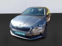 Usado Skoda Scala Ambition 95 CV (69 kW) 2023 Gris / plata Utilitario