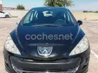 Usado Peugeot 308 120 CV (88 kW) 2008 Negro Berlina