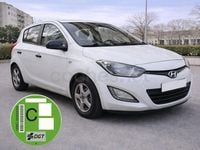 Usado Hyundai i20 85 CV (62 kW) 2013 Blanco Utilitario