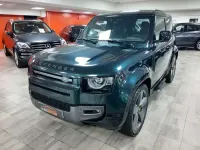 Usado Land Rover Defender 525 CV (386 kW) 2022 Verde SUV