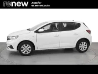 Usado Dacia Sandero Expression 90 CV (66 kW) 2022 Blanco Berlina