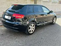 Usado Audi A3 Sportback Attraction 105 CV (77 kW) 2011 Negro Utilitario
