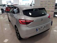 Usado Renault Clio V LIMITED 91 CV (66 kW) 2021 Plateado Utilitario