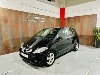 Usado Mercedes A180 Classic 109 CV (80 kW) 2005 Negro Monovolumen
