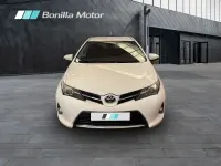 Usado Toyota Auris Active 132 CV (97 kW) 2013 Blanco Berlina