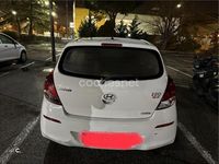 Usado Hyundai i20 75 CV (55 kW) 2013 Blanco Utilitario