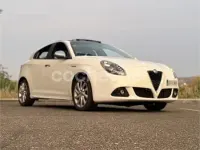Usado Alfa Romeo Giulietta Distinctive 140 CV (102 kW) 2012 Blanco Utilitario