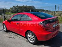 Usado Mercedes C220 Classic 150 CV (110 kW) 2004 Rojo Berlina