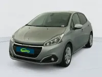 Usado Peugeot 208 Signature Sky 82 CV (60 kW) 2019 Utilitario
