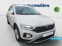 Usado VW T-Roc Life 110 CV (80 kW) 2023 Gris SUV