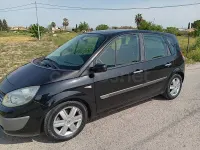 Usado Renault Mégane Dynamique 130 CV (95 kW) 2006 Negro Berlina