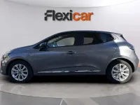 Usado Renault Clio V Evolution 100 CV (73 kW) 2025 Gris Berlina
