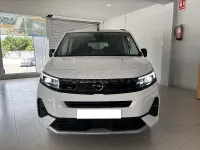 Usado Opel Combo 130 CV (95 kW) 2025 Blanco Monovolumen