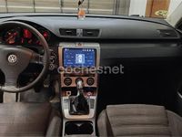 Usado VW Passat Sportline 140 CV (102 kW) 2006 Granate Berlina