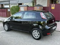 Usado Fiat Punto Lounge 77 CV (56 kW) 2012 Negro Utilitario