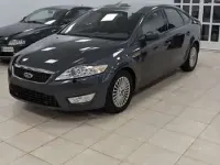 Usado Ford Mondeo Trend 140 CV (102 kW) 2007 Gris Berlina