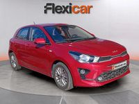 Usado Kia Rio 101 CV (74 kW) 2021 Rojo Berlina