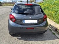 Usado Peugeot 208 Active 82 CV (60 kW) 2015 Gris / plata Utilitario