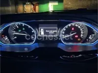 Usado Peugeot 2008 Allure 100 CV (73 kW) 2015 Blanco SUV