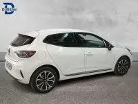 Usado Renault Clio Techno 91 CV (66 kW) 2024 Blanco Utilitario