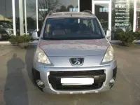 Usado Peugeot TePee Premium 109 CV (80 kW) 2012 Gris Van