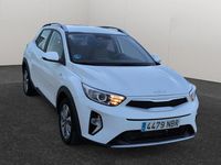Usado Kia Stonic 101 HP (74 kW) 2025 Branco SUV