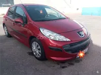 Usado Peugeot 207 90 CV (66 kW) 2008 Granate Berlina
