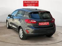 Usado Ford Fiesta Active 85 CV (62 kW) 2018 Gris / plata Utilitario