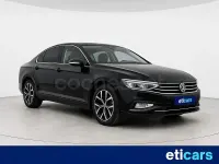 Usado VW Passat Executive 150 CV (110 kW) 2021 Negro Berlina