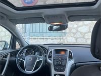 Usado Opel Astra Sport 110 CV (80 kW) 2011 Gris / plata Berlina